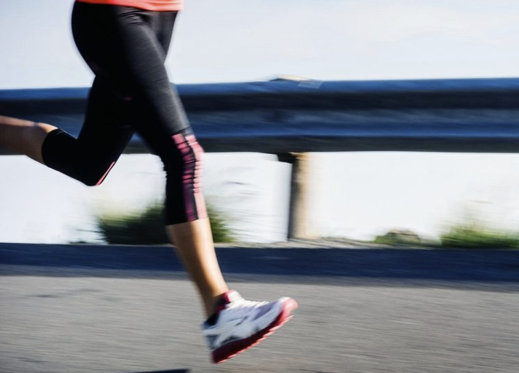 How Long Does It Take to Jog 5 Miles: A Comprehensive Guide